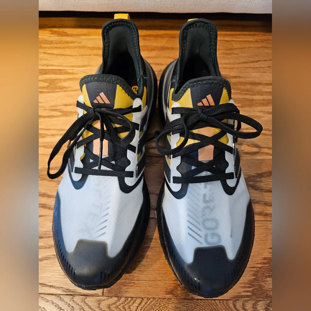 Adidas Womens' Ultra Boost Gore Tex Sneakers - Picture 2 of 5